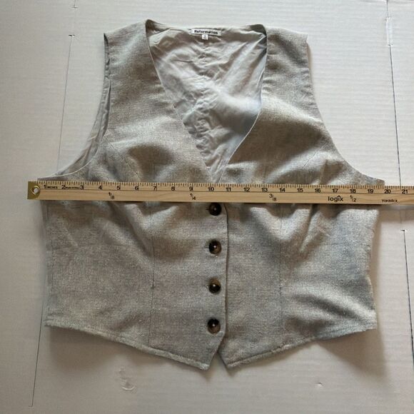 Reformation Devin Vest Women’s Size 12 Tan V-Neck Button Front Tailored Top chic - Picture 7 of 10